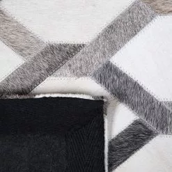 Beliani Matto Lehmännahka Harmaa AYDIN Useita Kokoja 21 Beliani Matto Lehmännahka Harmaa AYDIN Useita Kokoja -Ruokapöydät Myyntikauppa undef src sa picid 688536 type whitesh image scaled