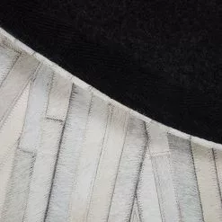 Beliani Matto Lehmännahka Valkoinen 140 Cm SIMAV 11 Beliani Matto Lehmännahka Valkoinen 140 Cm SIMAV -Ruokapöydät Myyntikauppa undef src sa picid 689660 type whitesh image scaled