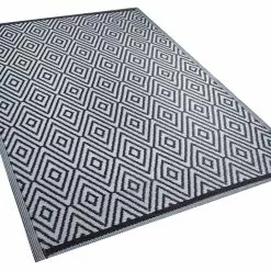 Beliani Ulkomatto Musta 150 X 210 Cm SIKAR -Ruokapöydät Myyntikauppa undef src sa picid 715981 type whitesh image scaled