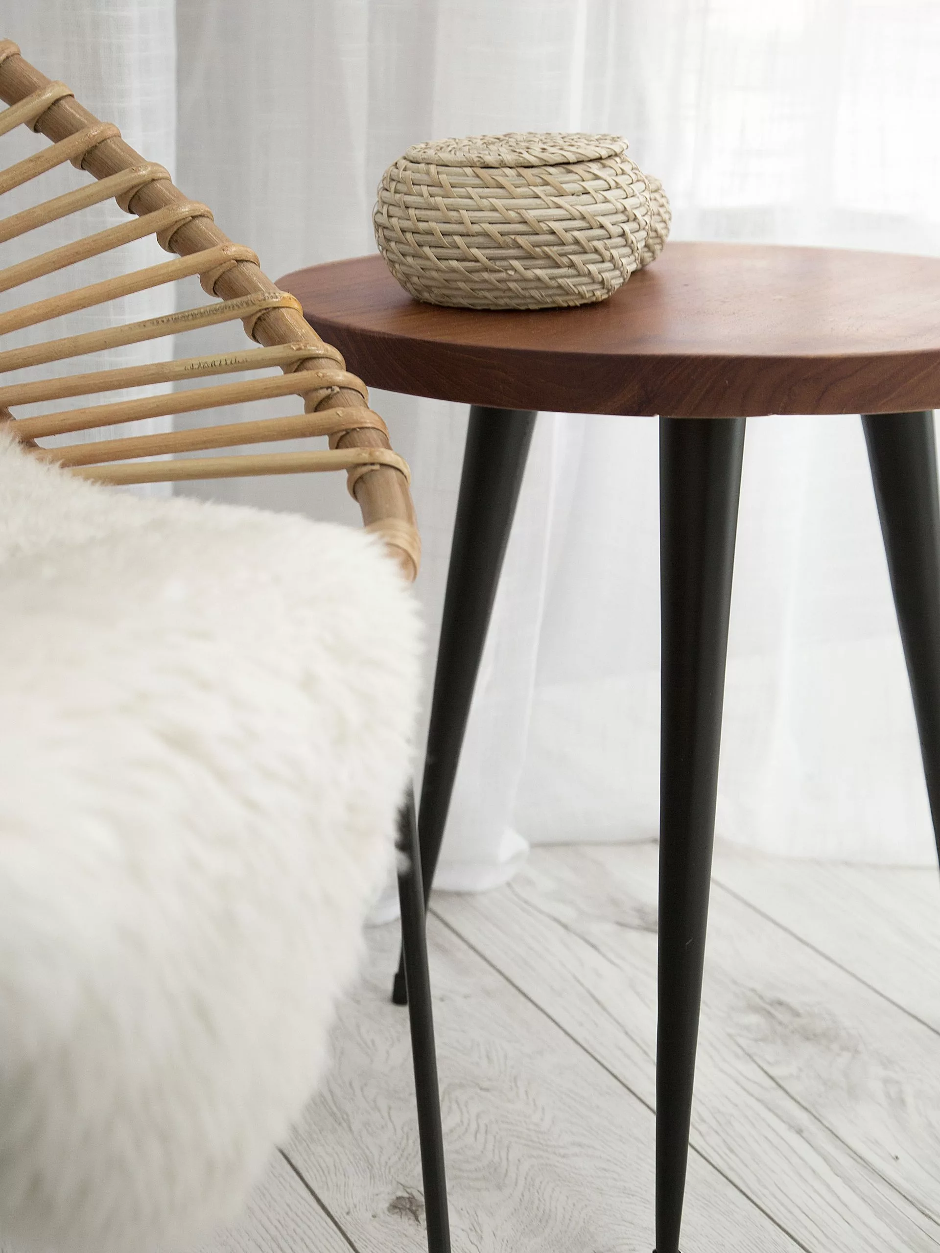 Beliani Sivupöytä Tiikki Tumma Puu/musta DETAH 9 Beliani Sivupöytä Tiikki Tumma Puu/musta DETAH - Image 7