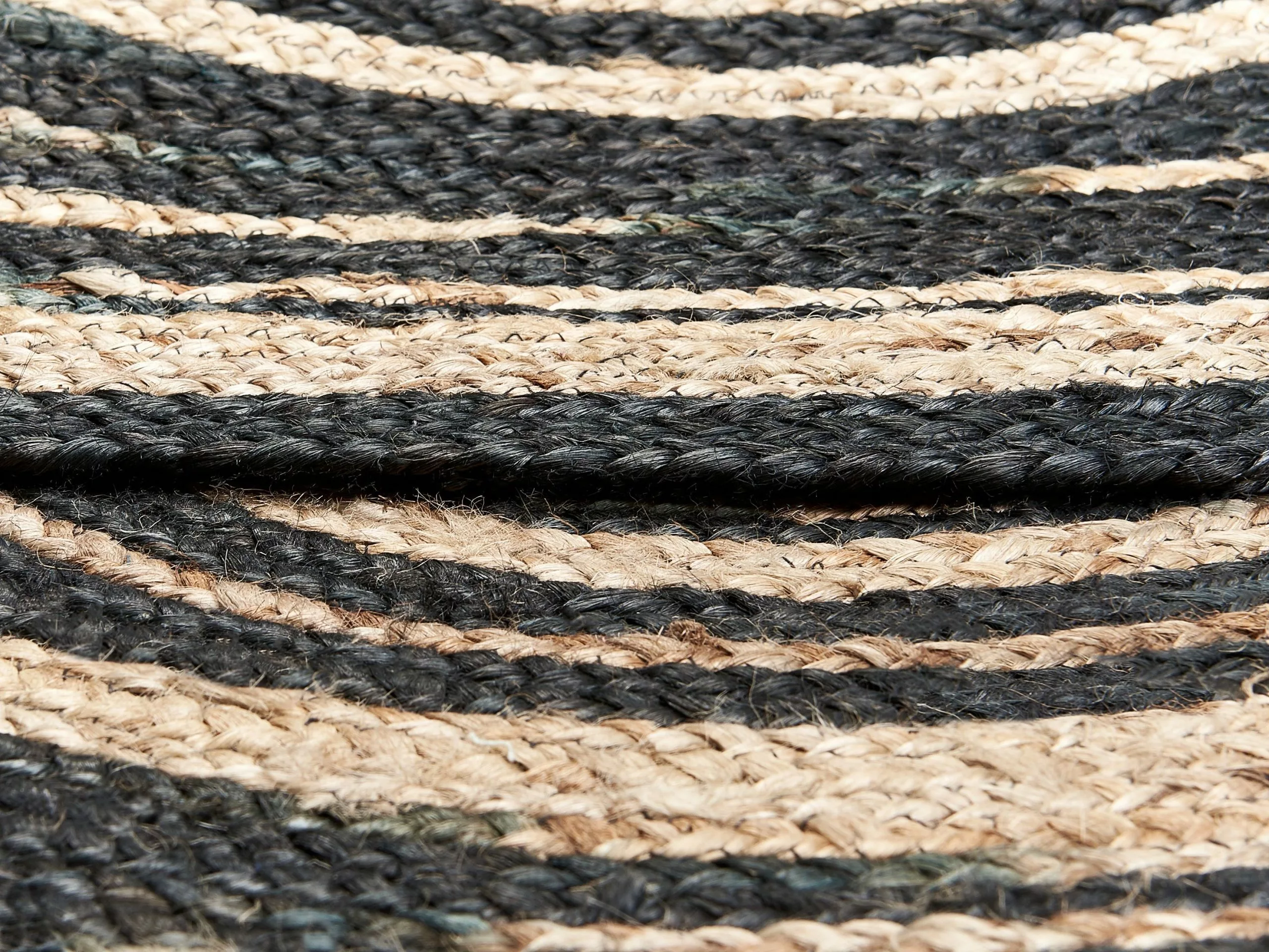 Beliani Pyöreä Matto Musta/beige 140cm ARTORA 5 Beliani Pyöreä Matto Musta/beige 140cm ARTORA - Image 3