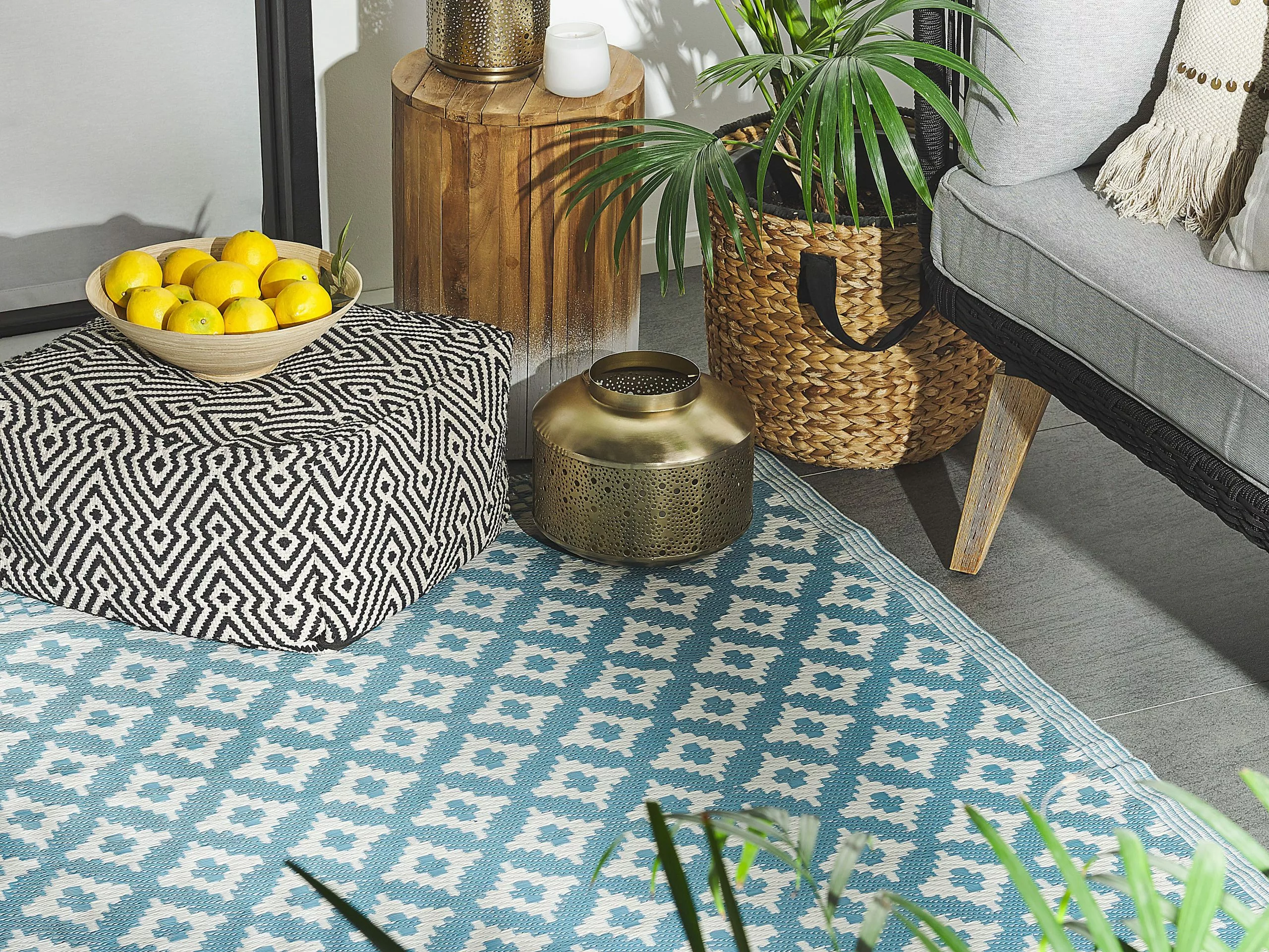 Beliani Ulkomatto Vaaleansininen 120 X 180 Cm THANE 4 Beliani Ulkomatto Vaaleansininen 120 X 180 Cm THANE - Image 2