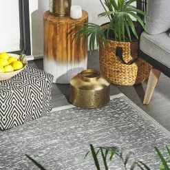 Beliani Ulkomatto Harmaa 120 X 180 Cm BALLARI -Ruokapöydät Myyntikauppa undef src sa picid 766584 type color image scaled