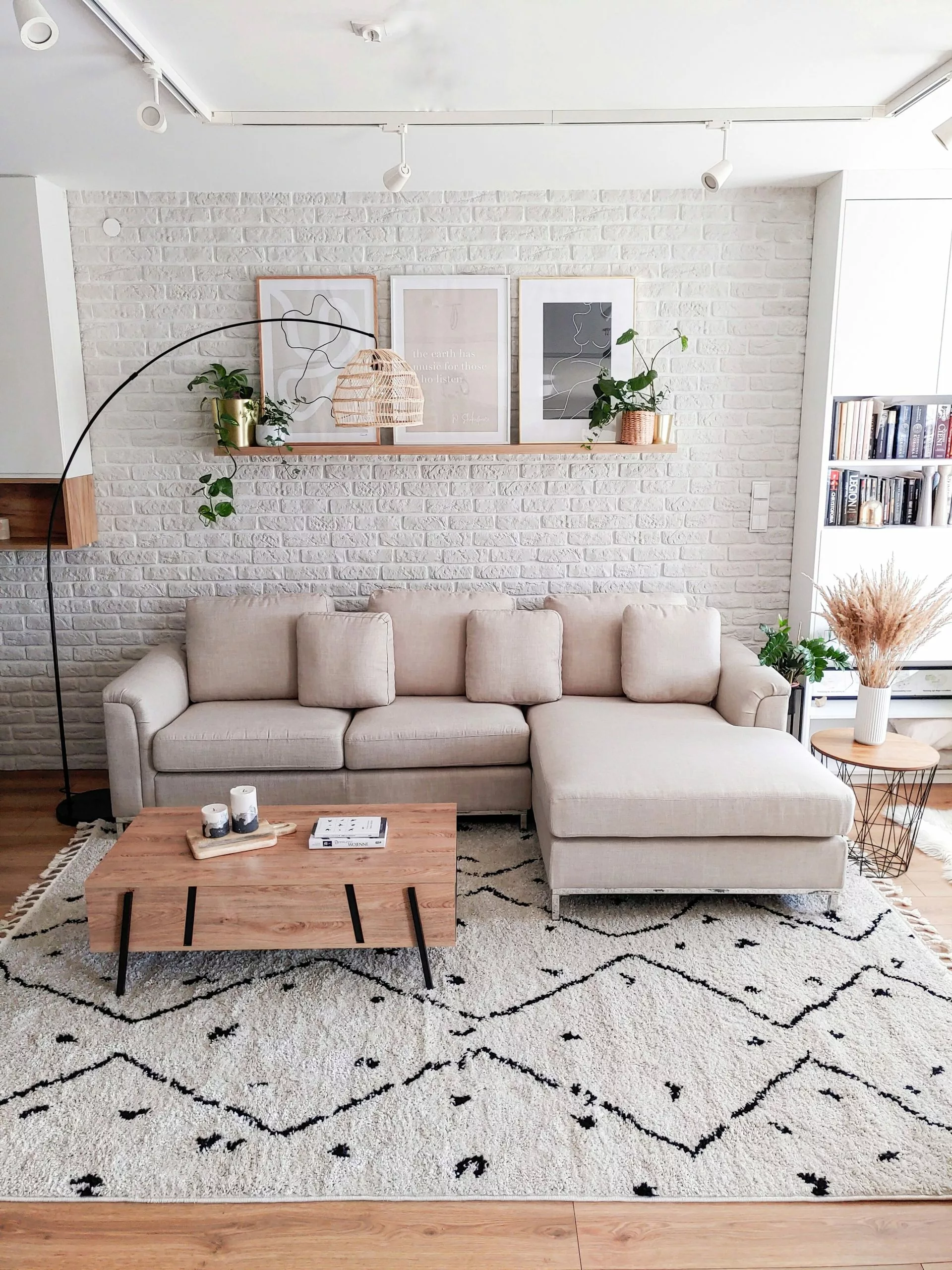 Beliani Sohvapöytä Säilytystila Vaalea Puu/musta BLACKPOOL 6 Beliani Sohvapöytä Säilytystila Vaalea Puu/musta BLACKPOOL - Image 4