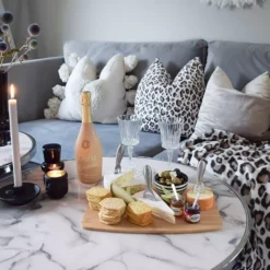 Beliani Sohvapöytä Metalli Marmorikuvio Valkoinen/hopea MERIDIAN II 14 Beliani Sohvapöytä Metalli Marmorikuvio Valkoinen/hopea MERIDIAN II -Ruokapöydät Myyntikauppa undef src sa picid 781946 type whitesh image