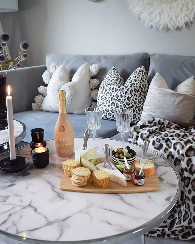 Beliani Sohvapöytä Metalli Marmorikuvio Valkoinen/hopea MERIDIAN II 5 Beliani Sohvapöytä Metalli Marmorikuvio Valkoinen/hopea MERIDIAN II - Image 3