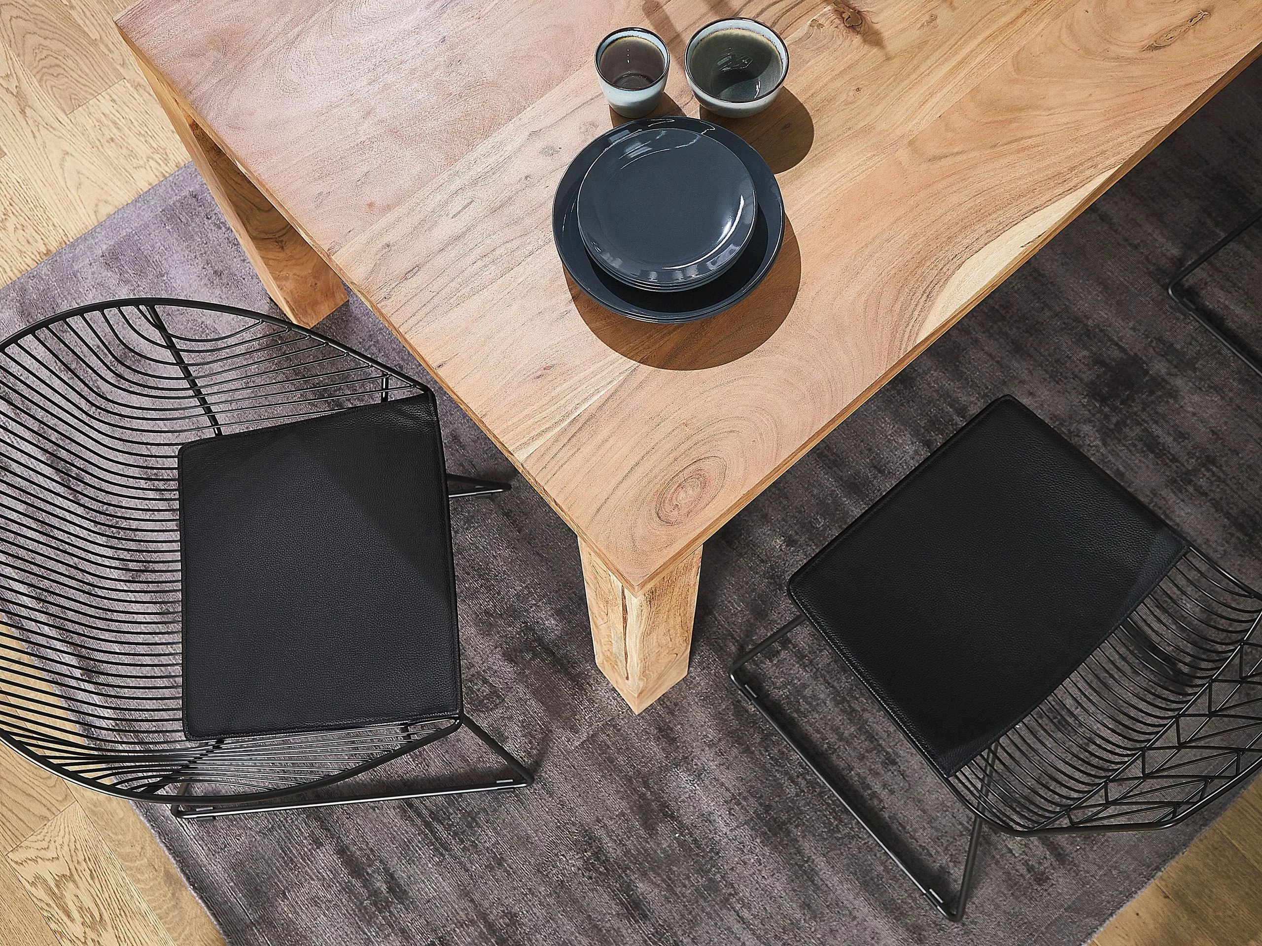 Beliani Ruokapöytä Vaalea Akasiapuu TESA Useita Kokoja 7 Beliani Ruokapöytä Vaalea Akasiapuu TESA Useita Kokoja - Image 5