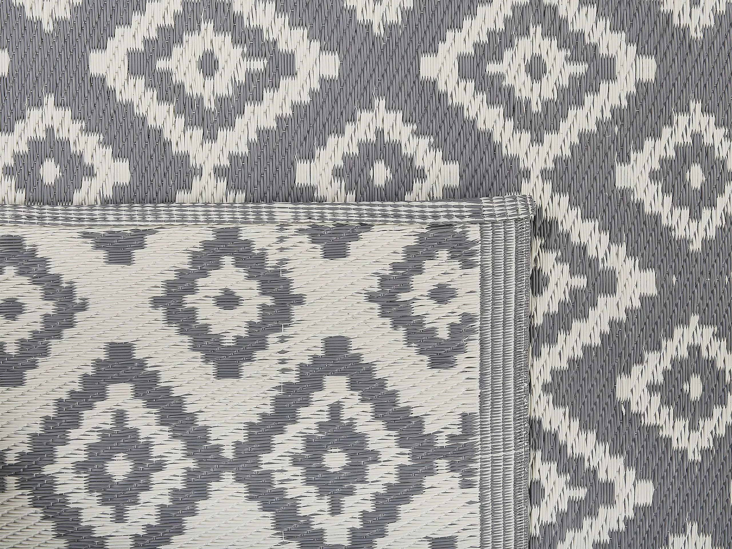 Beliani Ulkomatto Harmaa 120 X 180 Cm DHULE 7 Beliani Ulkomatto Harmaa 120 X 180 Cm DHULE - Image 5