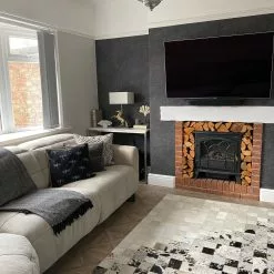 Beliani Matto Lehmännahka Musta/valkoinen KEMAH Useita Kokoja 15 Beliani Matto Lehmännahka Musta/valkoinen KEMAH Useita Kokoja -Ruokapöydät Myyntikauppa undef src sa picid 797857 type whitesh image