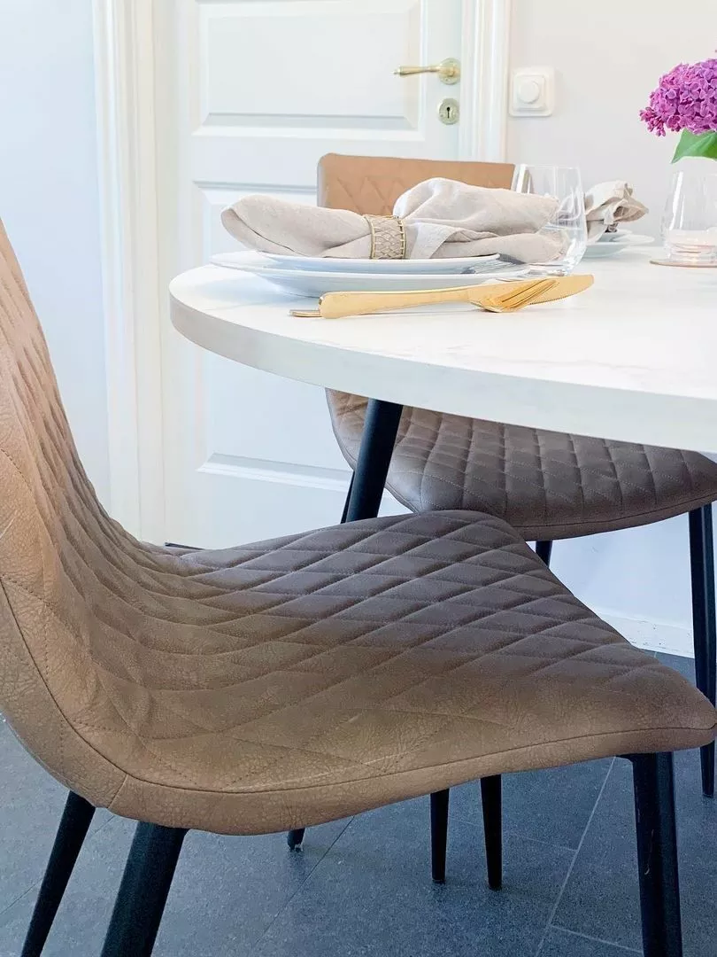 Beliani Ruokapöytä Marmorikuvio Valkoinen/musta ⌀ 120 Cm ODEON - Image 4