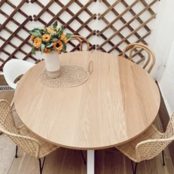 Beliani Ruokapöytä Vaalea Puu/valkoinen ⌀ 120 Cm JACKSONVILLE -Ruokapöydät Myyntikauppa undef src sa picid 812971 type whitesh image scaled