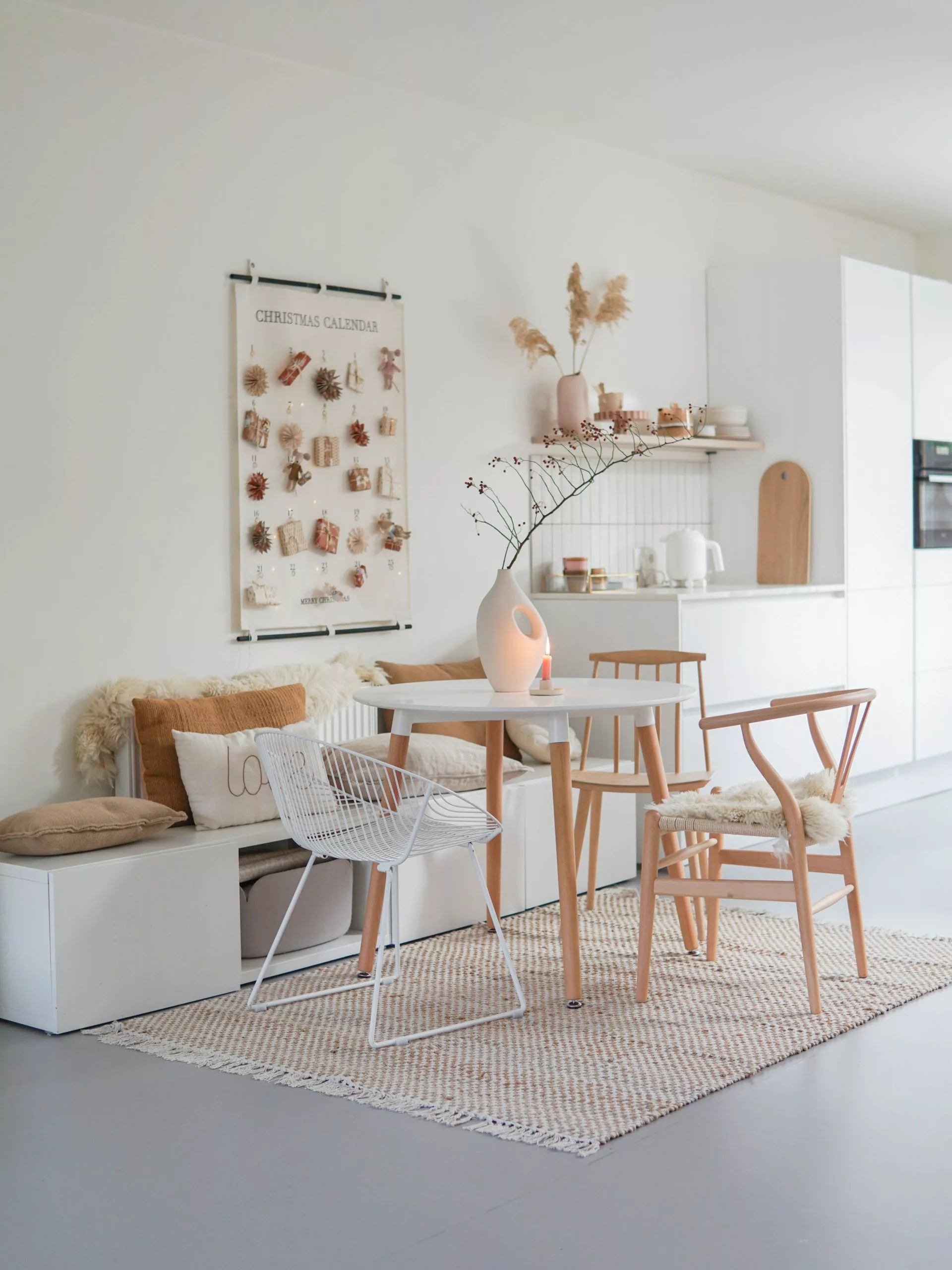 Beliani Ruokapöytä Valkoinen BOVIO Useita Kokoja 6 Beliani Ruokapöytä Valkoinen BOVIO Useita Kokoja - Image 4