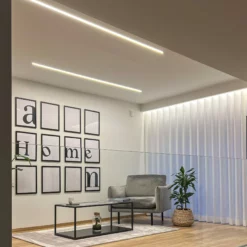 Beliani Sohvapöytä Lasitasolla Metalli Musta MEDORA -Ruokapöydät Myyntikauppa undef src sa picid 820525 type whitesh image scaled