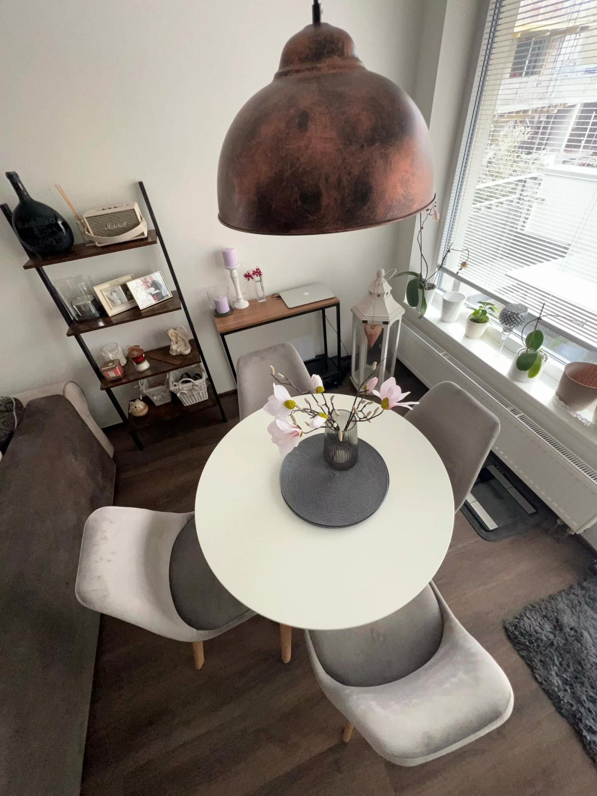 Beliani Ruokapöytä Valkoinen BOVIO Useita Kokoja 7 Beliani Ruokapöytä Valkoinen BOVIO Useita Kokoja - Image 5