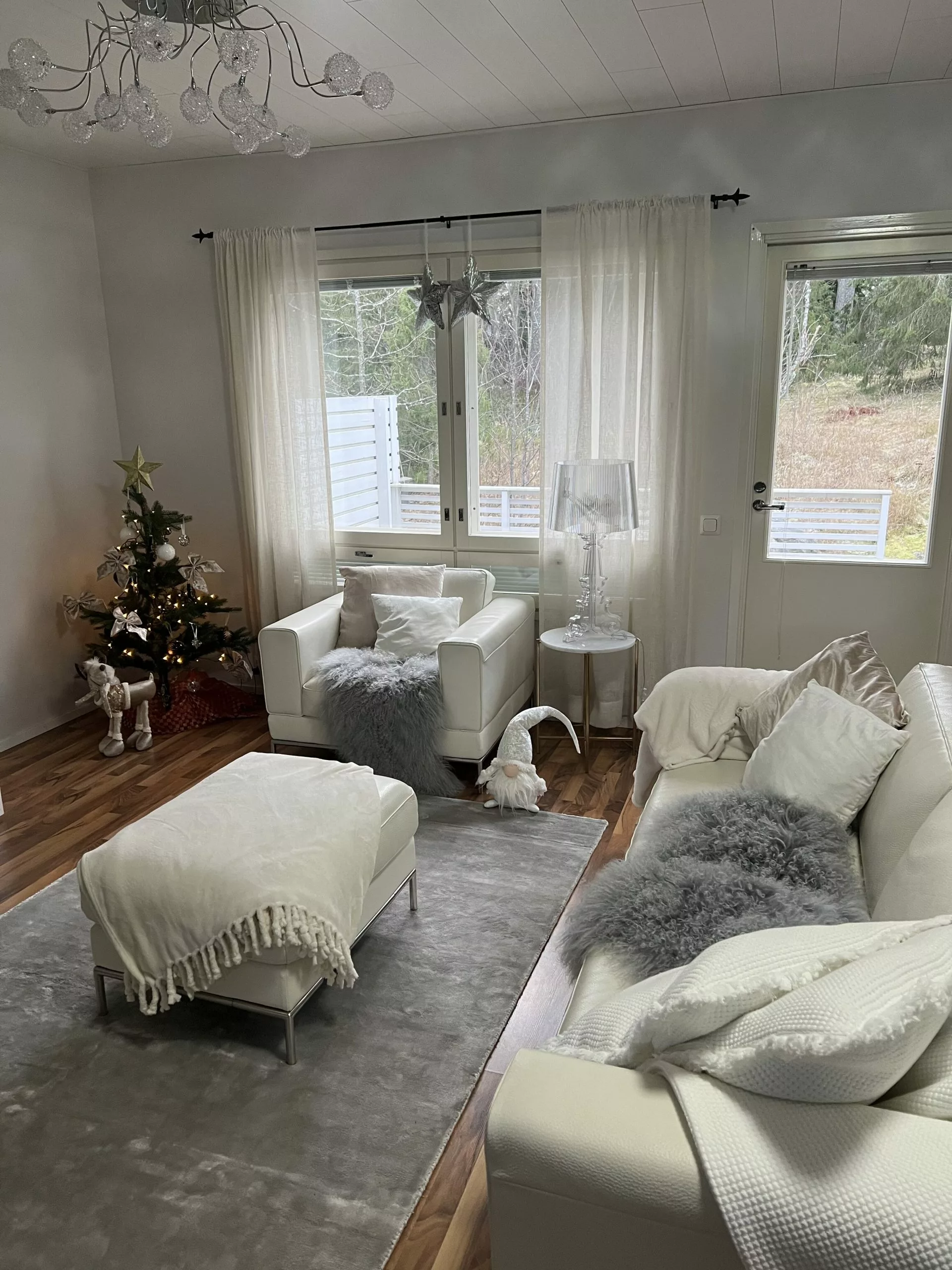 Beliani Matto Viskoosi Vaaleanharmaa GESI II Useita Kokoja - Image 5