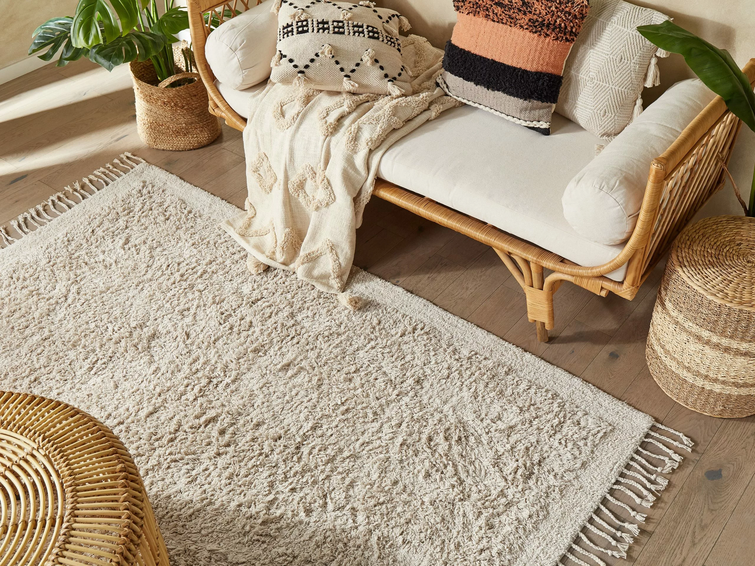 Beliani Matto Puuvilla Vaalea Beige BITLIS Useita Kokoja 4 Beliani Matto Puuvilla Vaalea Beige BITLIS Useita Kokoja - Image 2