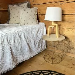 Beliani Sivupöytä Metalli Säilytystila Valkoinen ELIDA 15 Beliani Sivupöytä Metalli Säilytystila Valkoinen ELIDA -Ruokapöydät Myyntikauppa undef src sa picid 844675 type whitesh image scaled