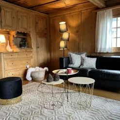 Beliani Sivupöytä Metalli Säilytystila Kulta LANARK 14 Beliani Sivupöytä Metalli Säilytystila Kulta LANARK -Ruokapöydät Myyntikauppa undef src sa picid 844677 type whitesh image scaled