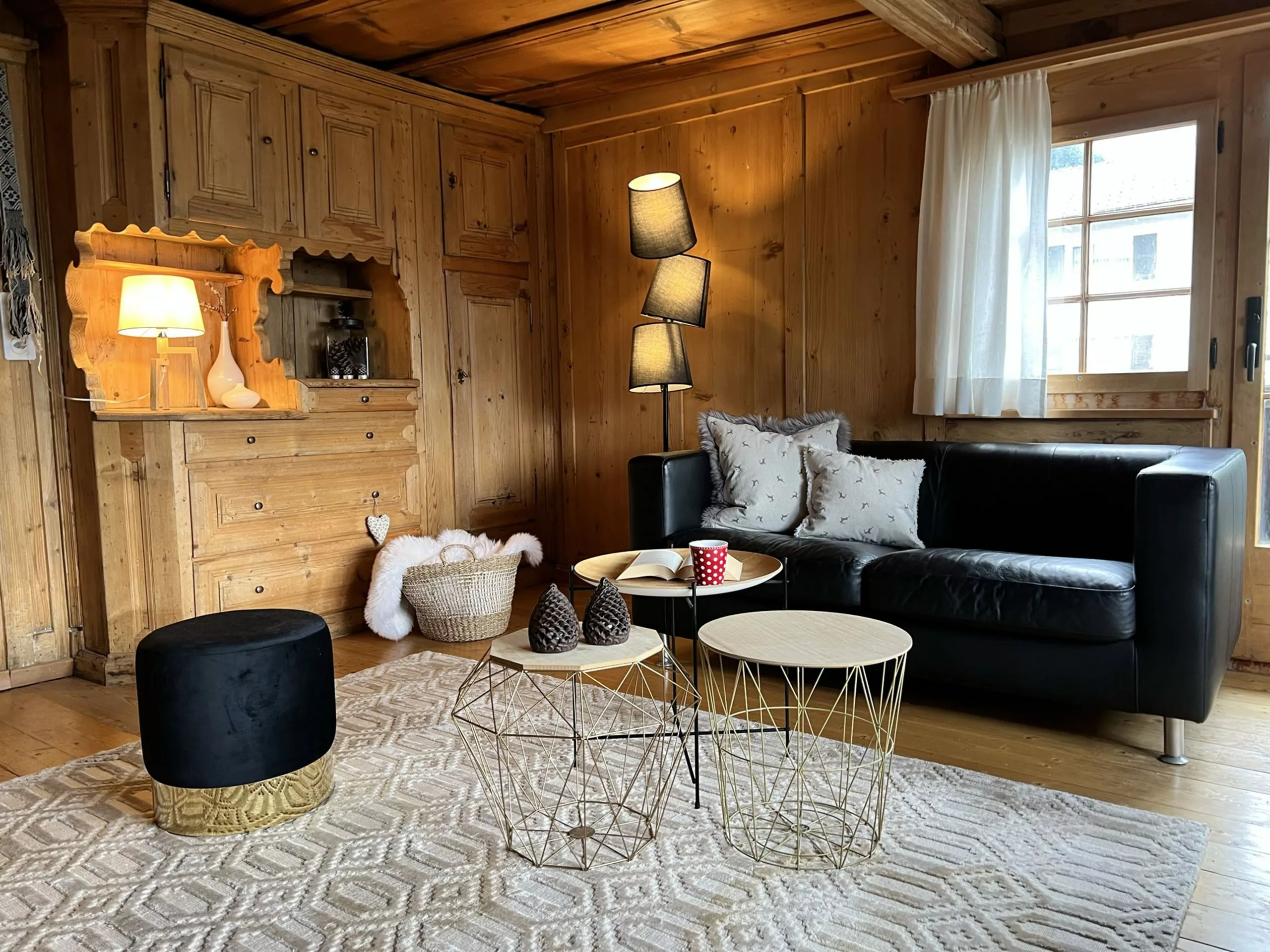 Beliani Sivupöytä Metalli Säilytystila Kulta LANARK 5 Beliani Sivupöytä Metalli Säilytystila Kulta LANARK - Image 4