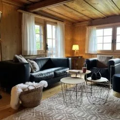 Beliani Sivupöytä Metalli Säilytystila Kulta LANARK 15 Beliani Sivupöytä Metalli Säilytystila Kulta LANARK -Ruokapöydät Myyntikauppa undef src sa picid 844678 type whitesh image scaled