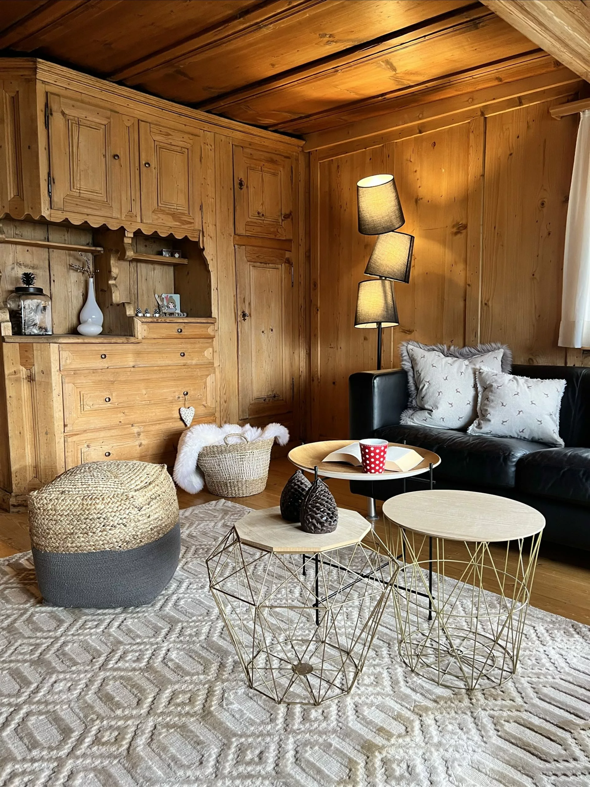 Beliani Sivupöytä Metalli Säilytystila Kulta LANARK 8 Beliani Sivupöytä Metalli Säilytystila Kulta LANARK - Image 7