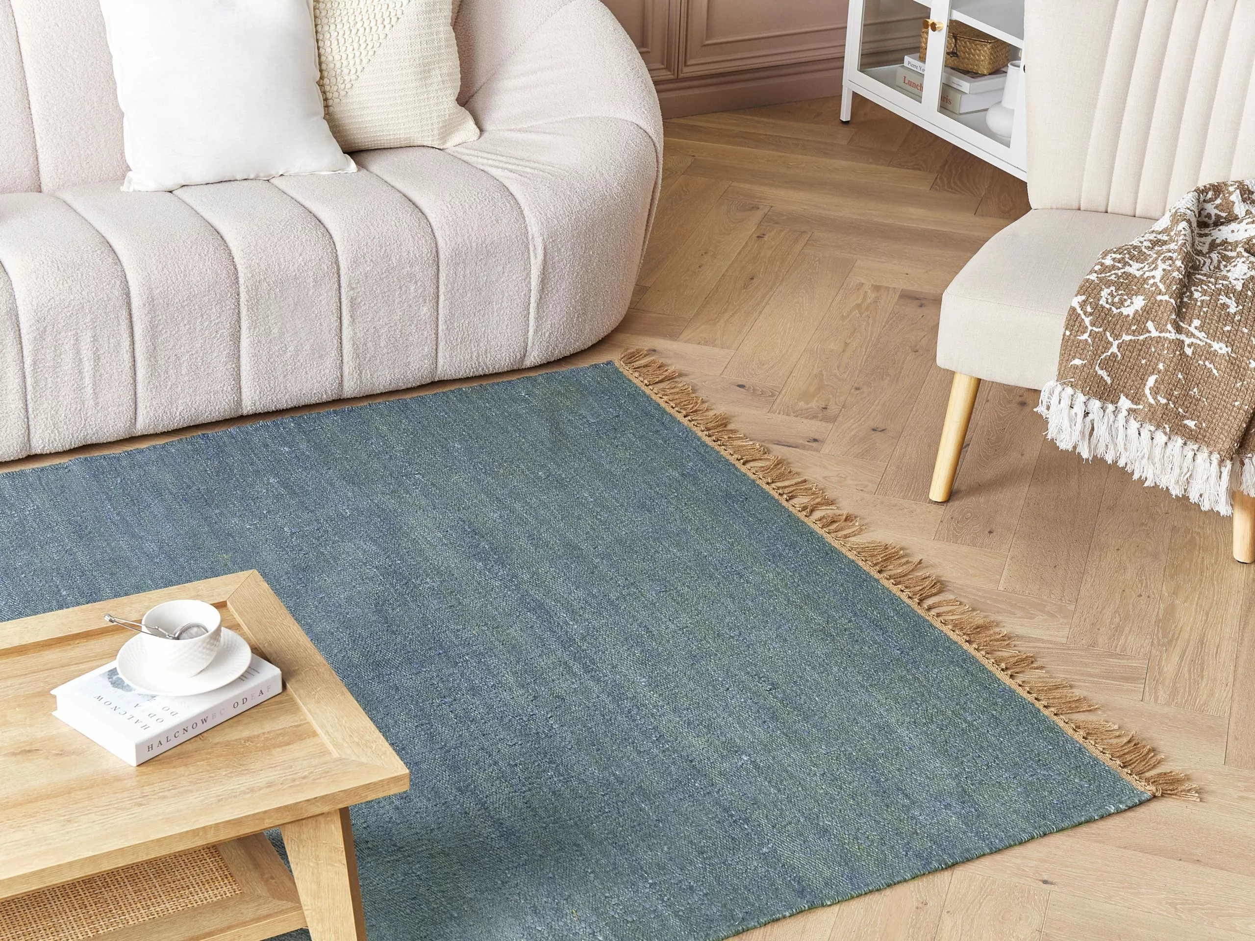 Beliani Matto Juutti Sininen LUNIA Useita Kokoja 4 Beliani Matto Juutti Sininen LUNIA Useita Kokoja - Image 2