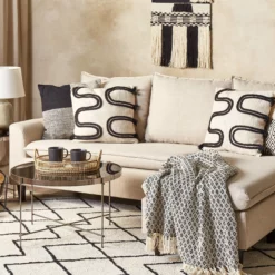 Beliani Sohvapöytä Peililasitasolla Rauta Hopea LUCEA -Ruokapöydät Myyntikauppa undef src sa picid 848085 type whitesh image scaled